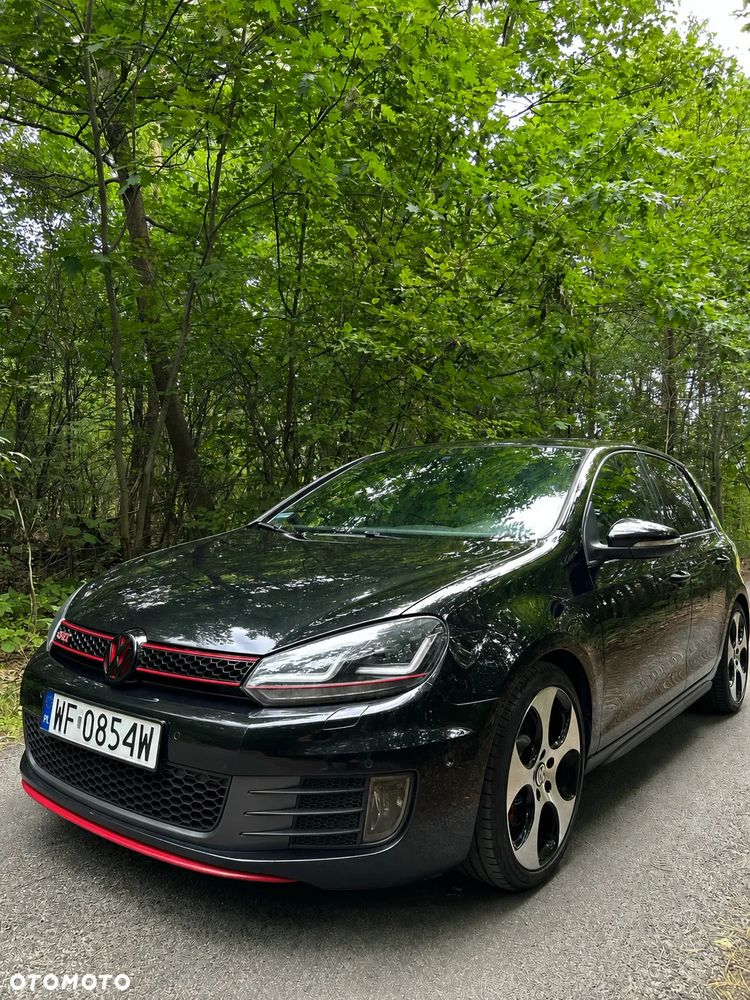 Volkswagen Golf 2.0 TSI GTI DSG - 2