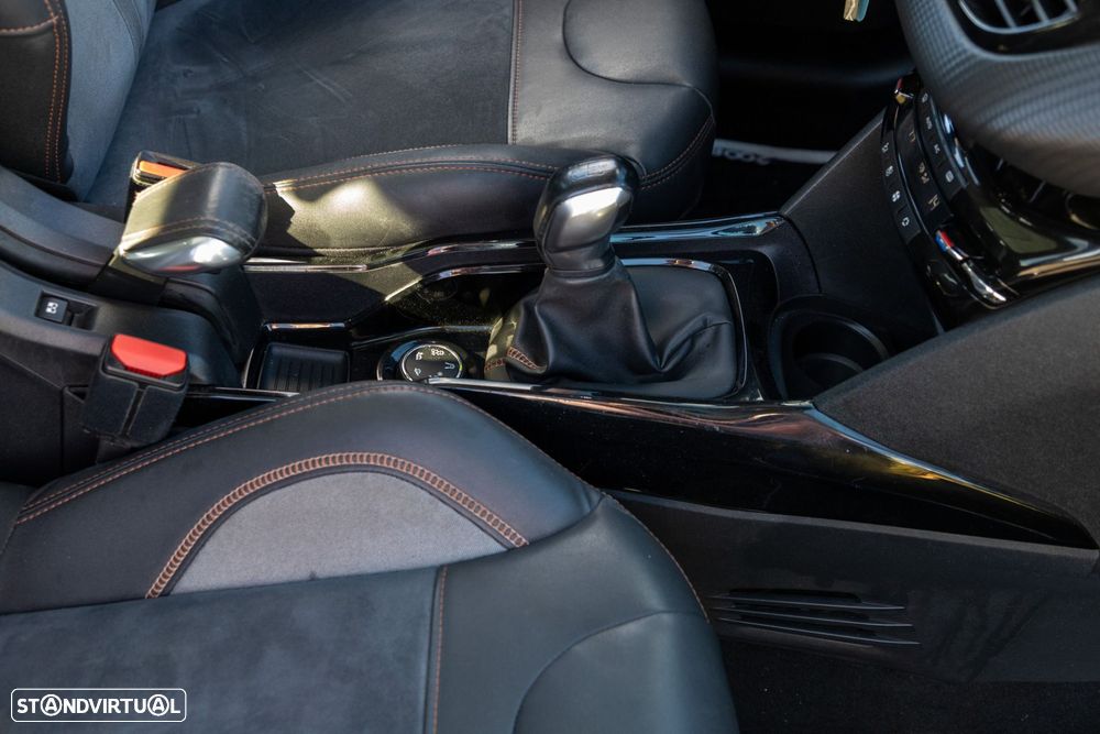 Peugeot 2008 1.2 PureTech Crossway - 60