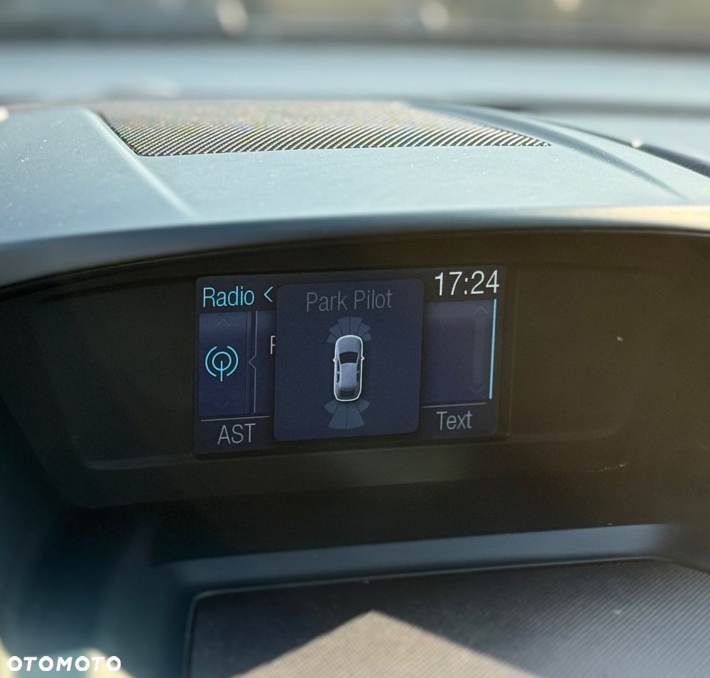 Ford C-MAX 1.6 EcoBoost Titanium - 23