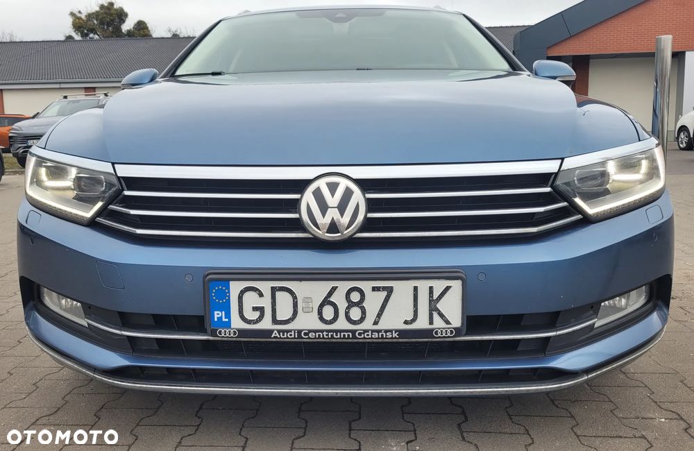 Volkswagen Passat - 9