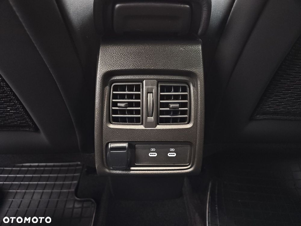 Renault Captur 1.0 TCe Techno - 28