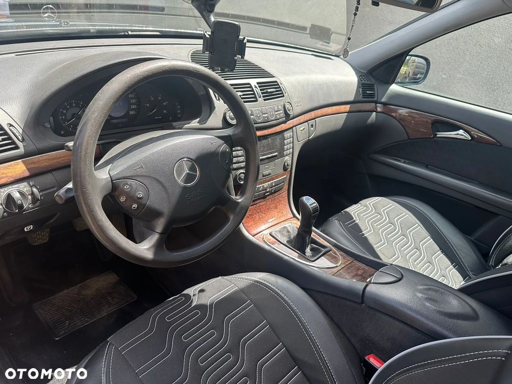 Mercedes-Benz Klasa E 220 CDI Classic - 8