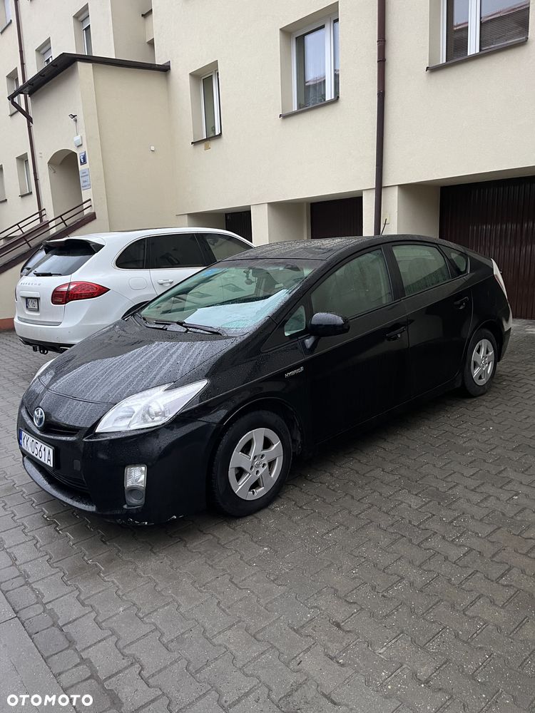 Toyota Prius - 3