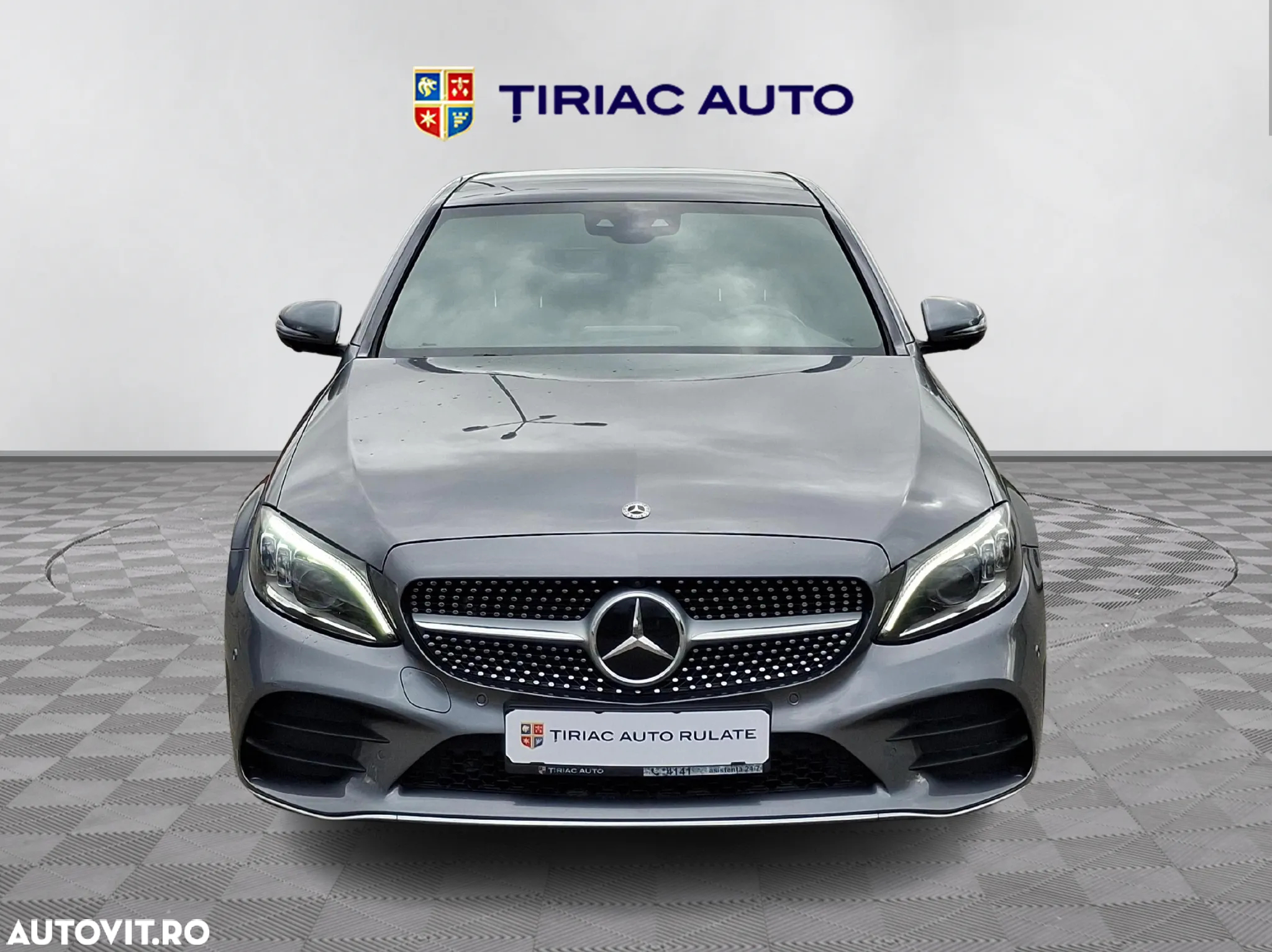 Mercedes-Benz C - 8