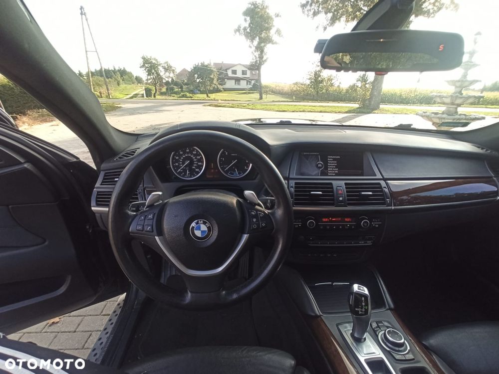 BMW X6 - 10