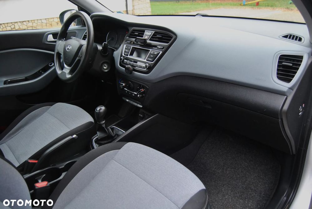 Hyundai i20 1.2 BlueDrive Comfort - 7