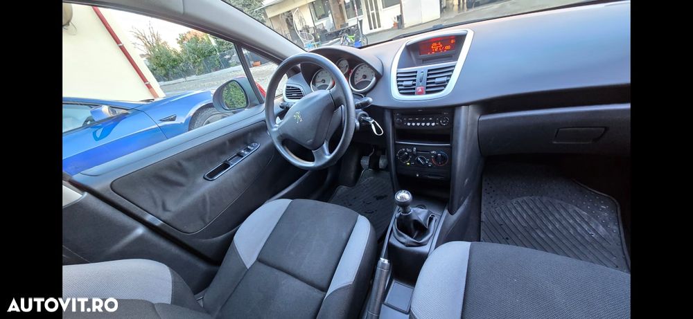 Peugeot 207 1.4 VTi Active - 12