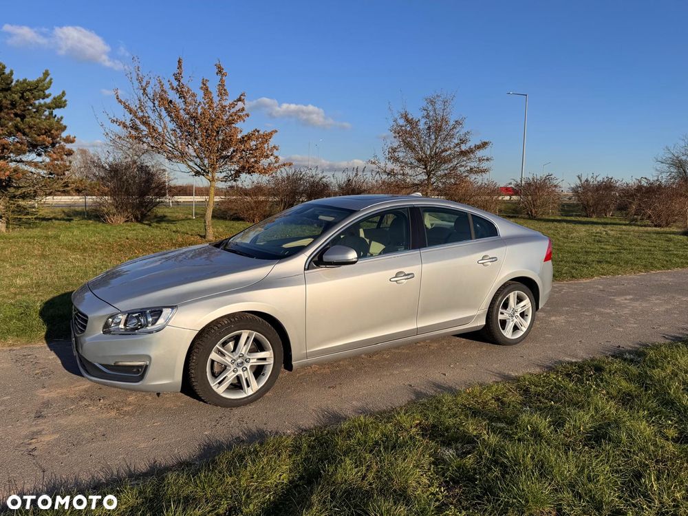 Volvo S60 T5 Geartronic Momentum - 3