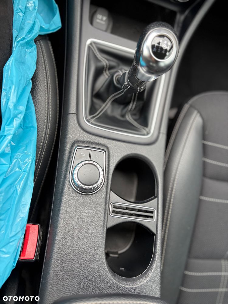 Mercedes-Benz Klasa A 180 BlueEfficiency Edition - 19