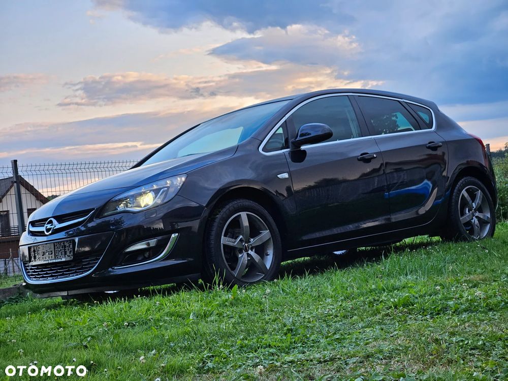 Opel Astra 1.4 T Cosmo - 2