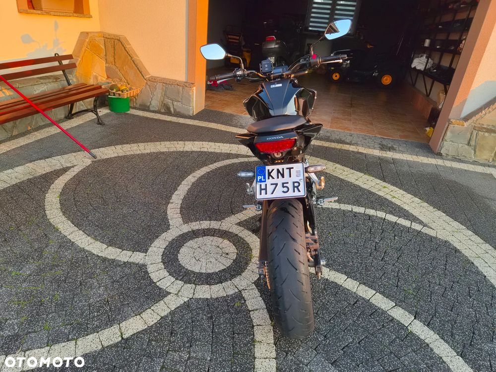 Honda CB - 4