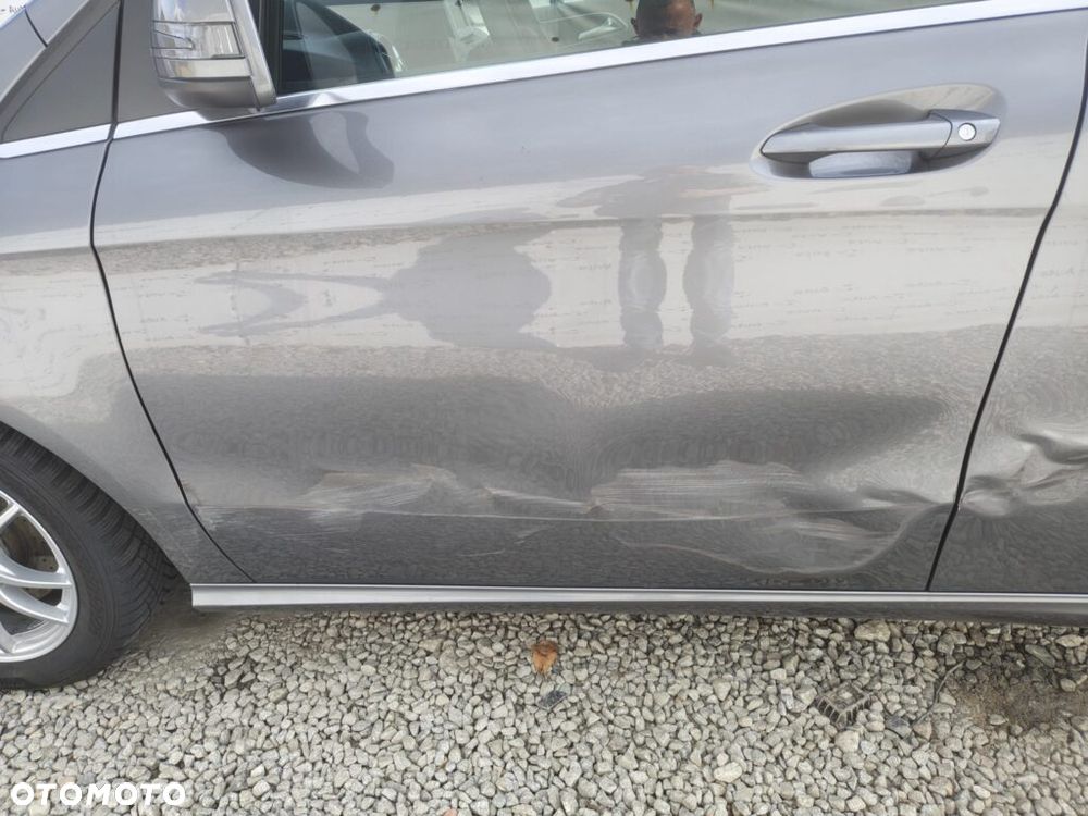 Mercedes-Benz Klasa B 200 Edition - 11