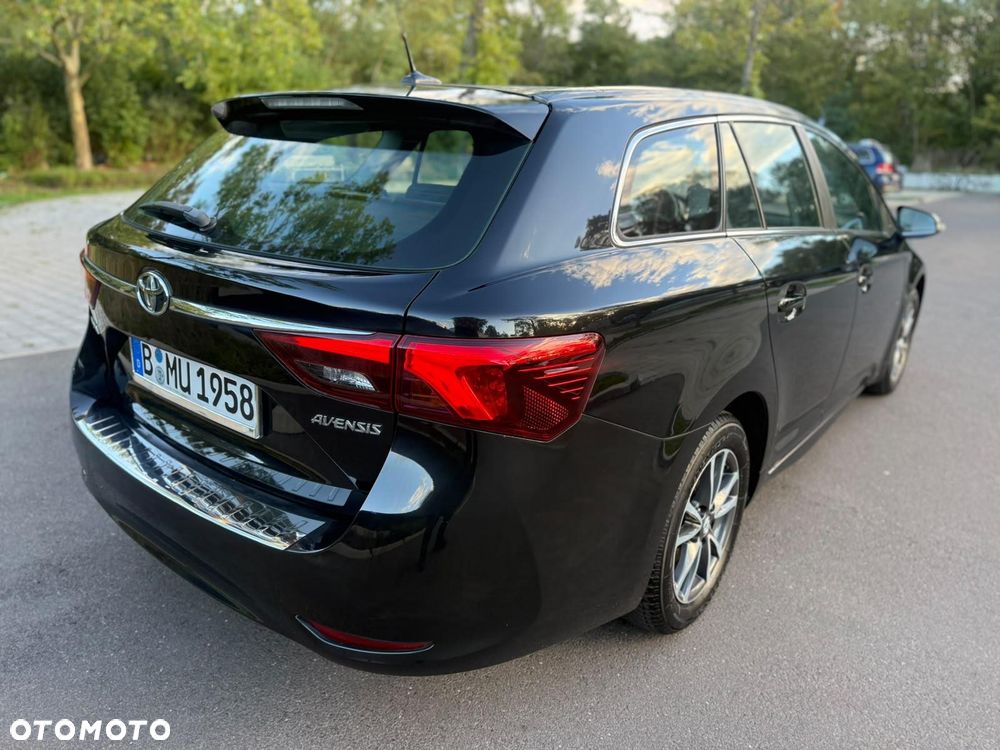 Toyota Avensis Touring Sports 1.8 Executive - 37