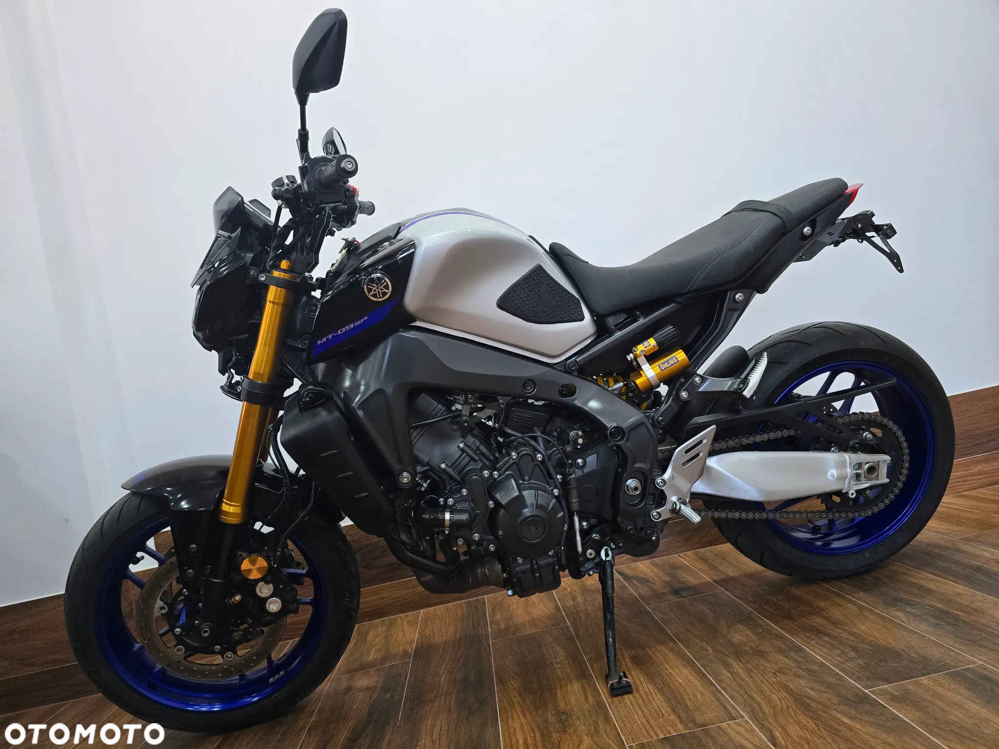 Yamaha MT - 8