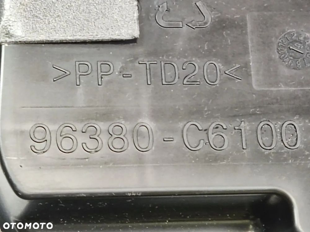 KIA SORENTO 18-20r Subwoofer Głośnik - 6