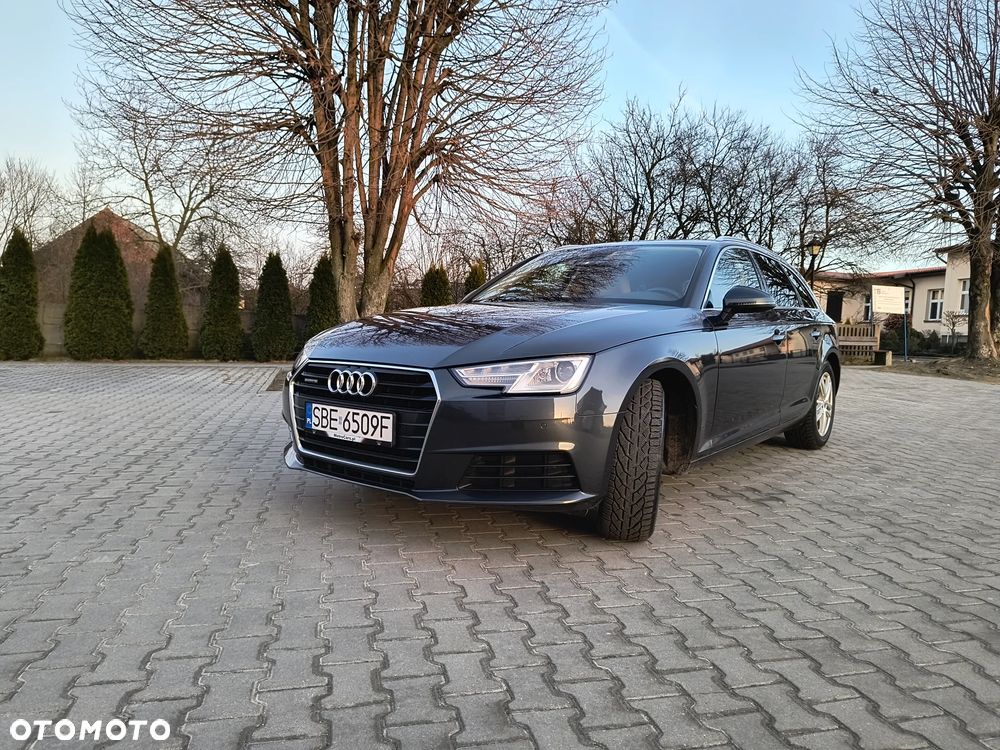 Audi A4 Avant 2.0 TDI S tronic quattro design - 2