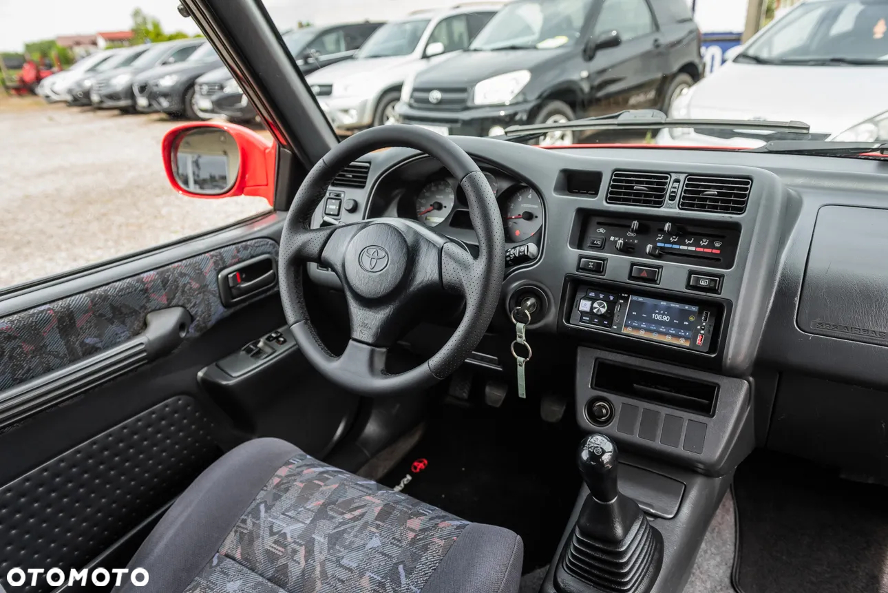 Toyota RAV4 2.0 Special - 16