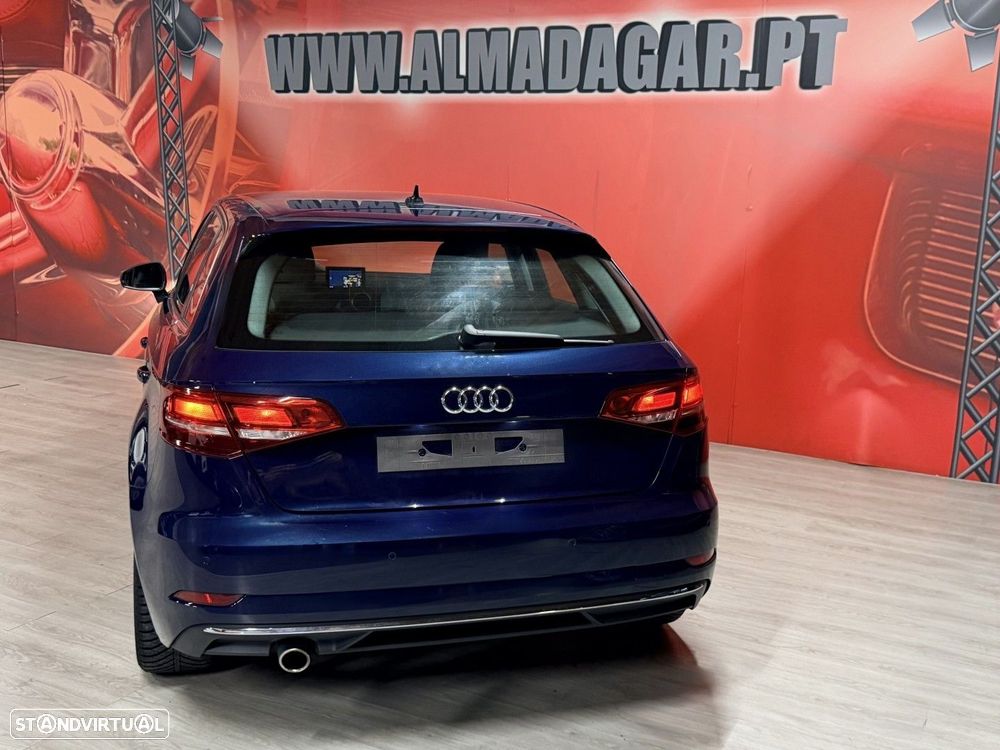 Audi A3 Sportback 1.0 TFSI Design - 5