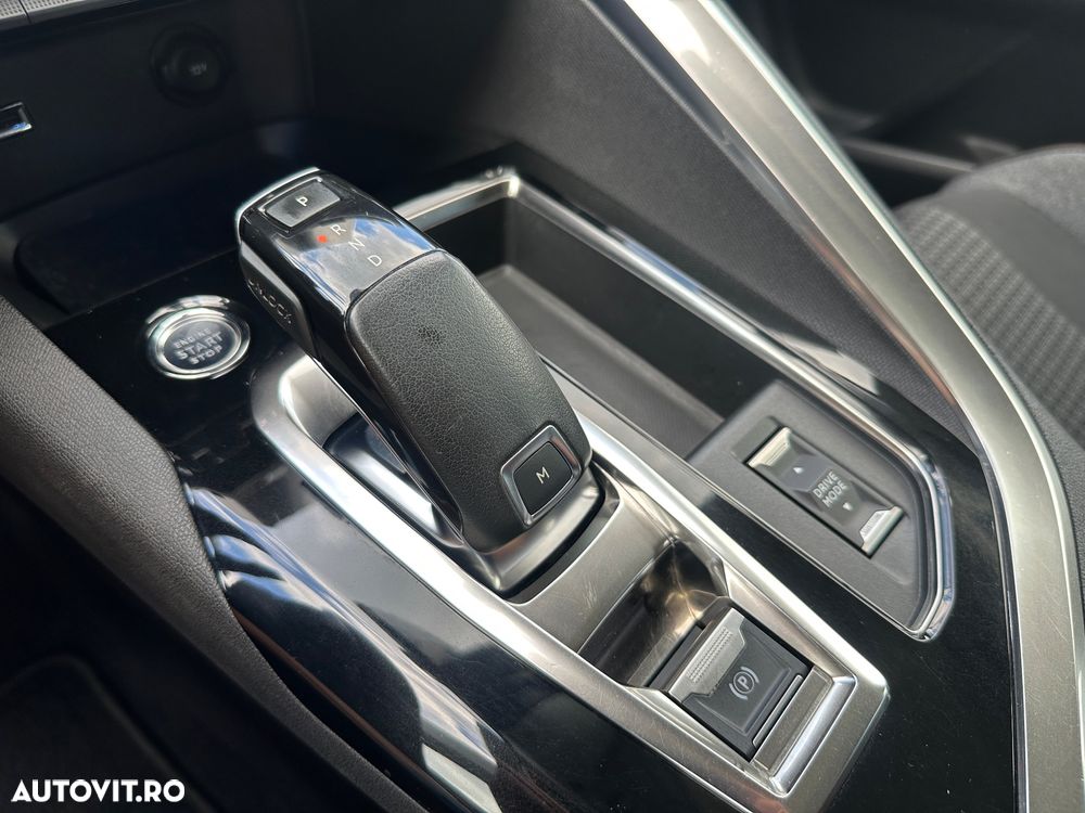 Peugeot 3008 BlueHDi 130 Stop & Start EAT8 Allure - 7