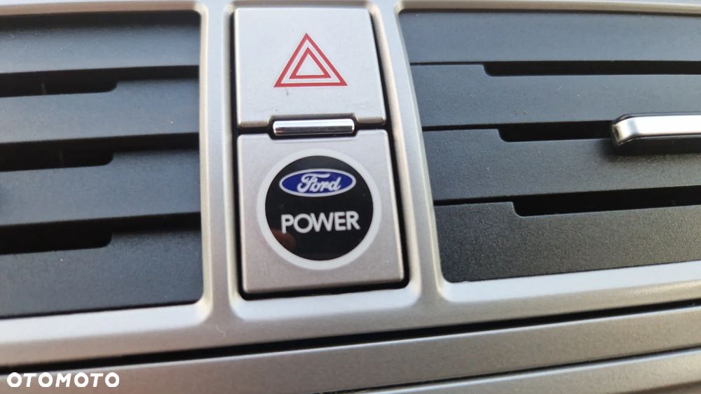 Ford Kuga 2.0 TDCi Titanium - 16