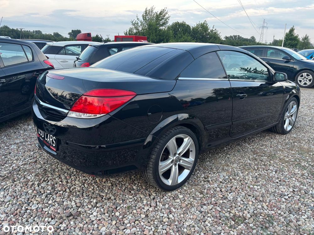 Opel Astra 1.8 Cosmo - 26