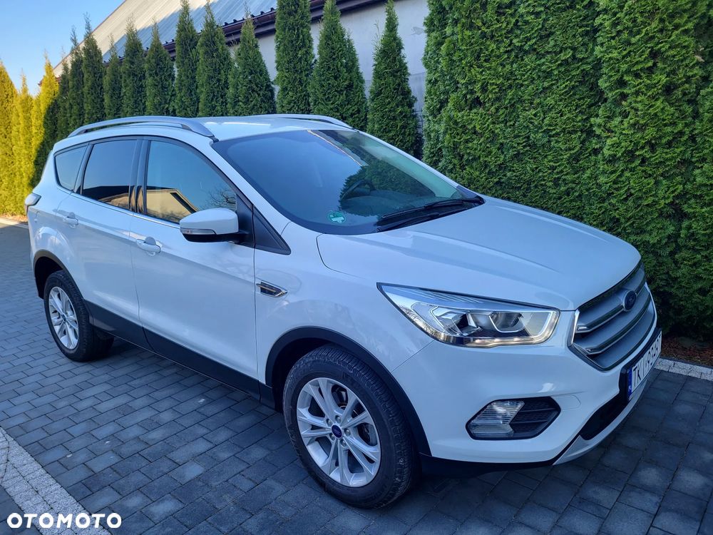 Ford Kuga 1.5 EcoBoost 2x4 Titanium - 4