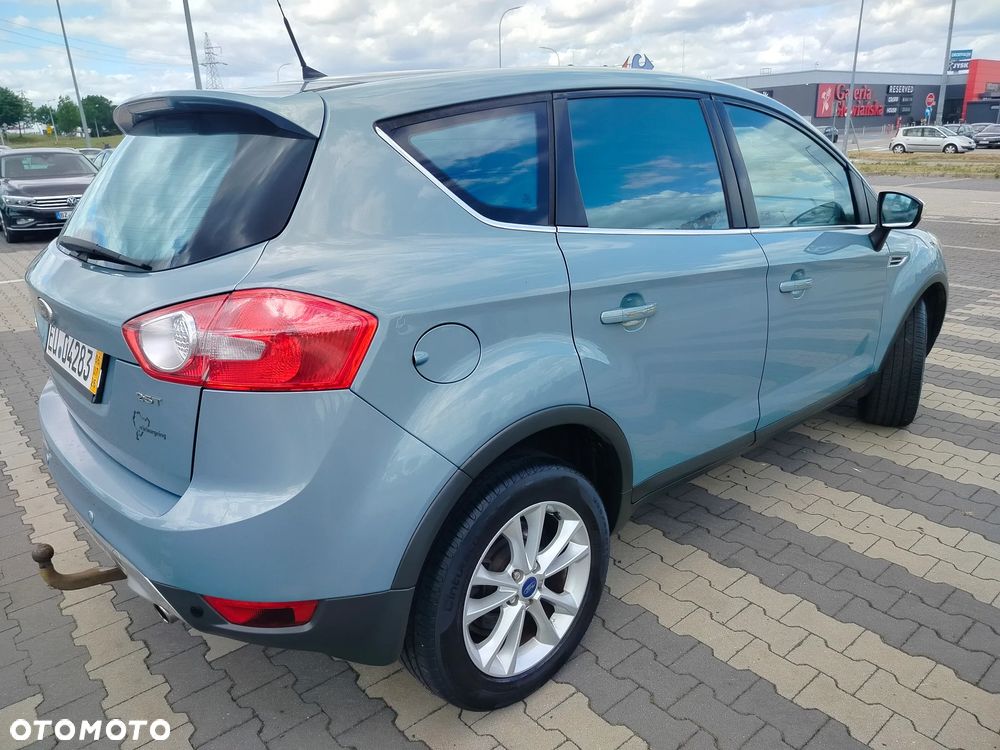 Ford Kuga 2.5 4x4 Titanium - 9