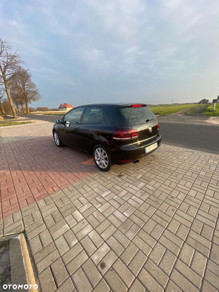 Volkswagen Golf 2.0 TDI Highline - 16