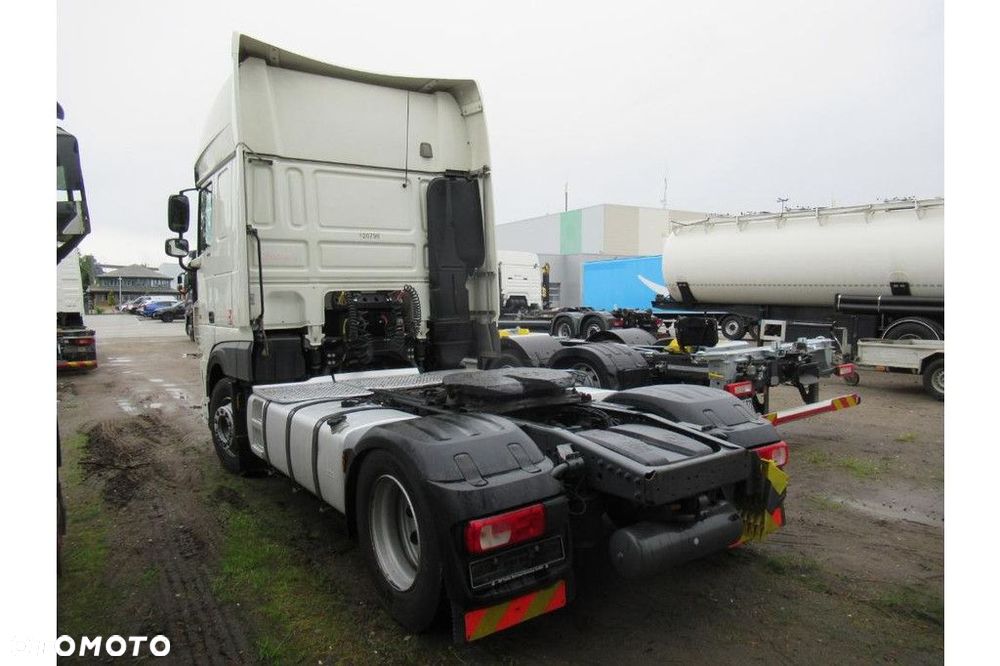 DAF Vehicle Tractor 4x2 Standard - 9