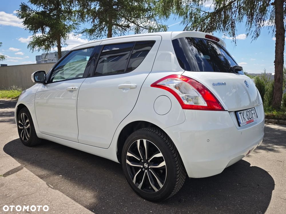 Suzuki Swift 1.2 Premium - 2