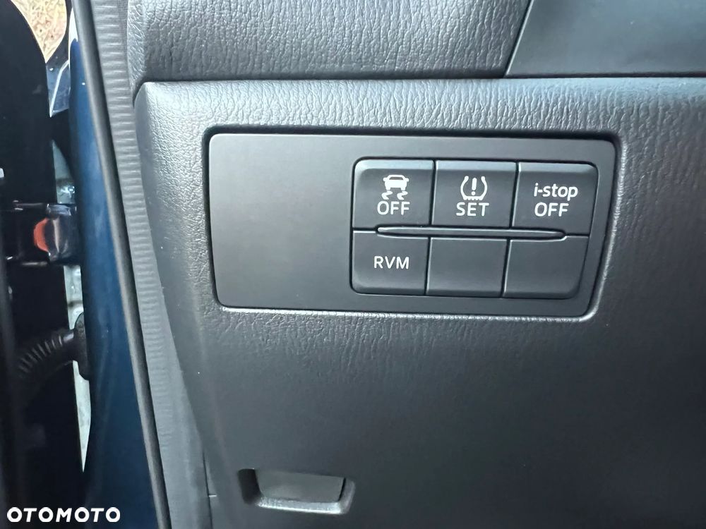 Mazda 3 SKYACTIV-G 165 Exclusive-Line - 29