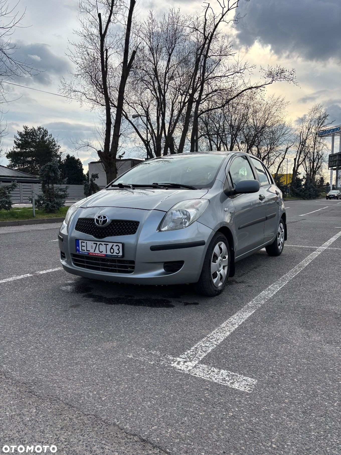Toyota Yaris - 1