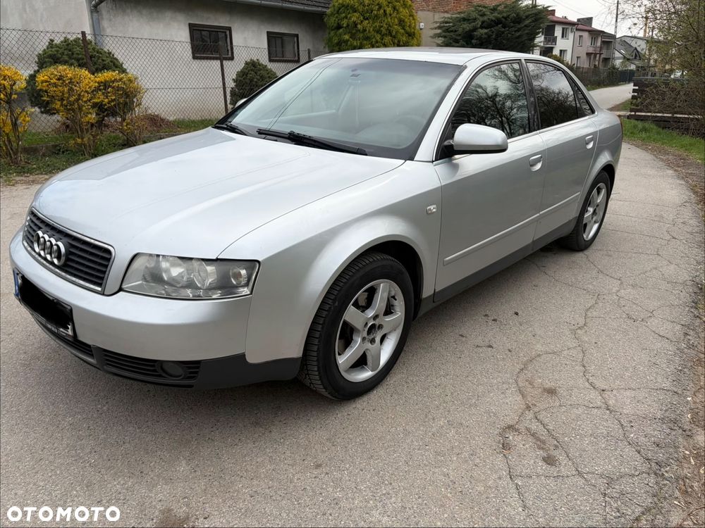 Audi A4 Avant - 1