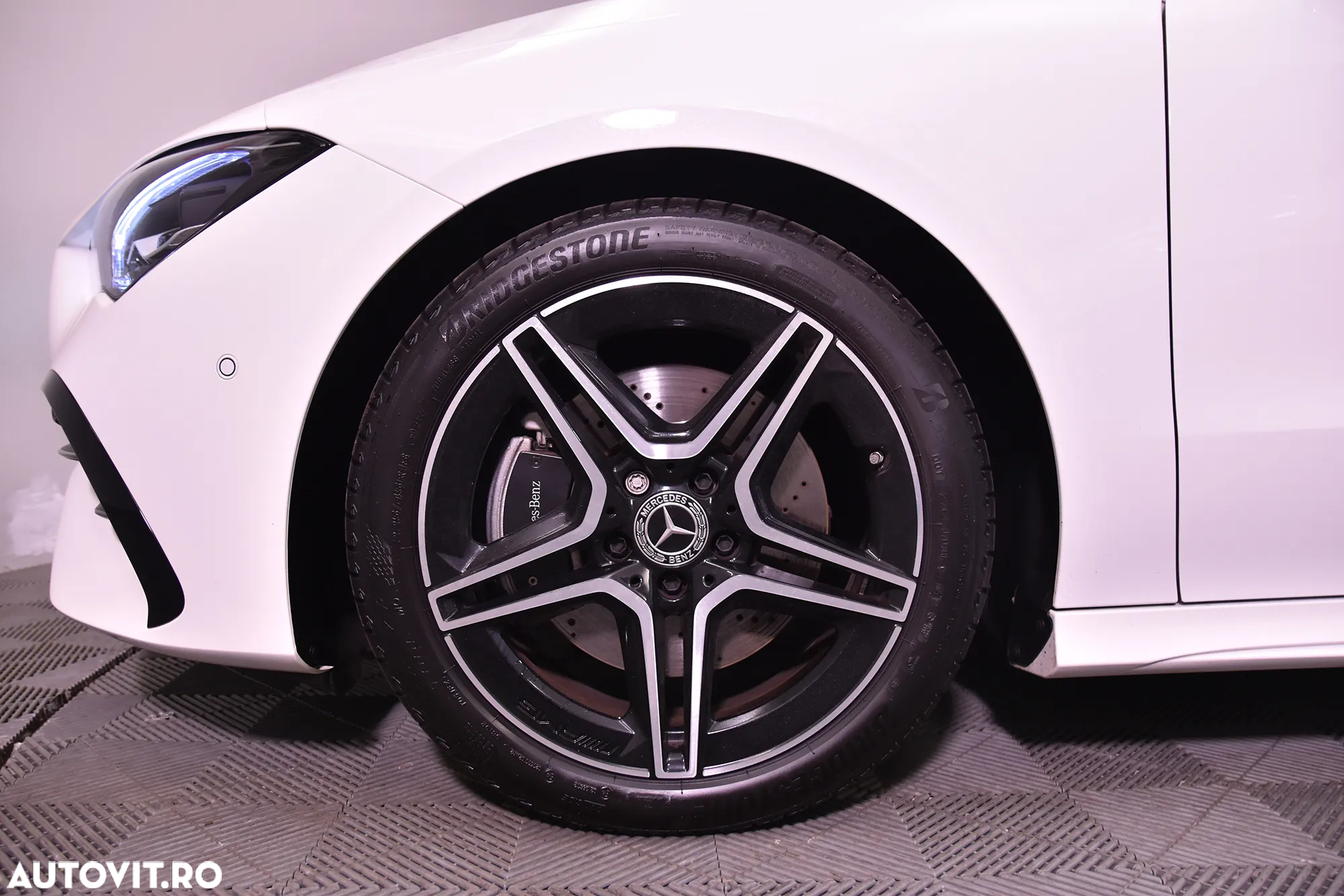 Mercedes-Benz CLA 200 MHEV Coupe - 13