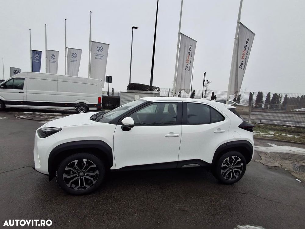 Toyota Yaris Cross 1.5 l CVT Active - 3