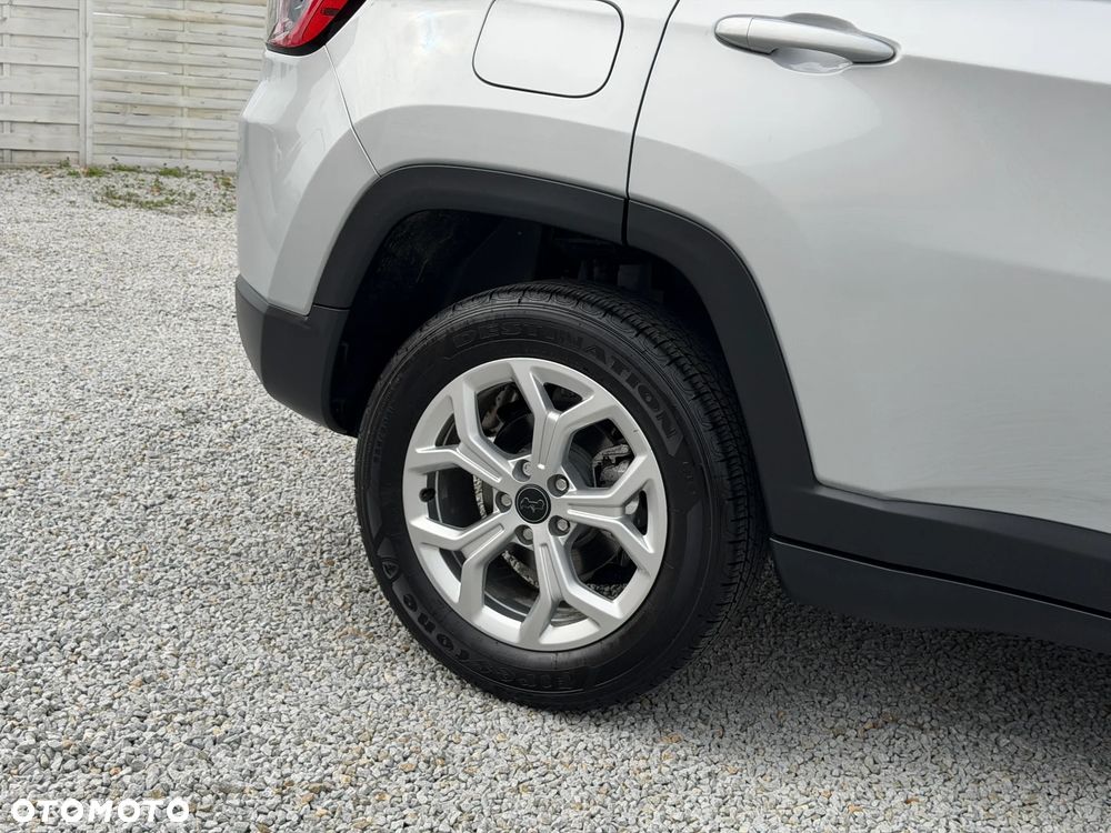 Jeep Compass - 31