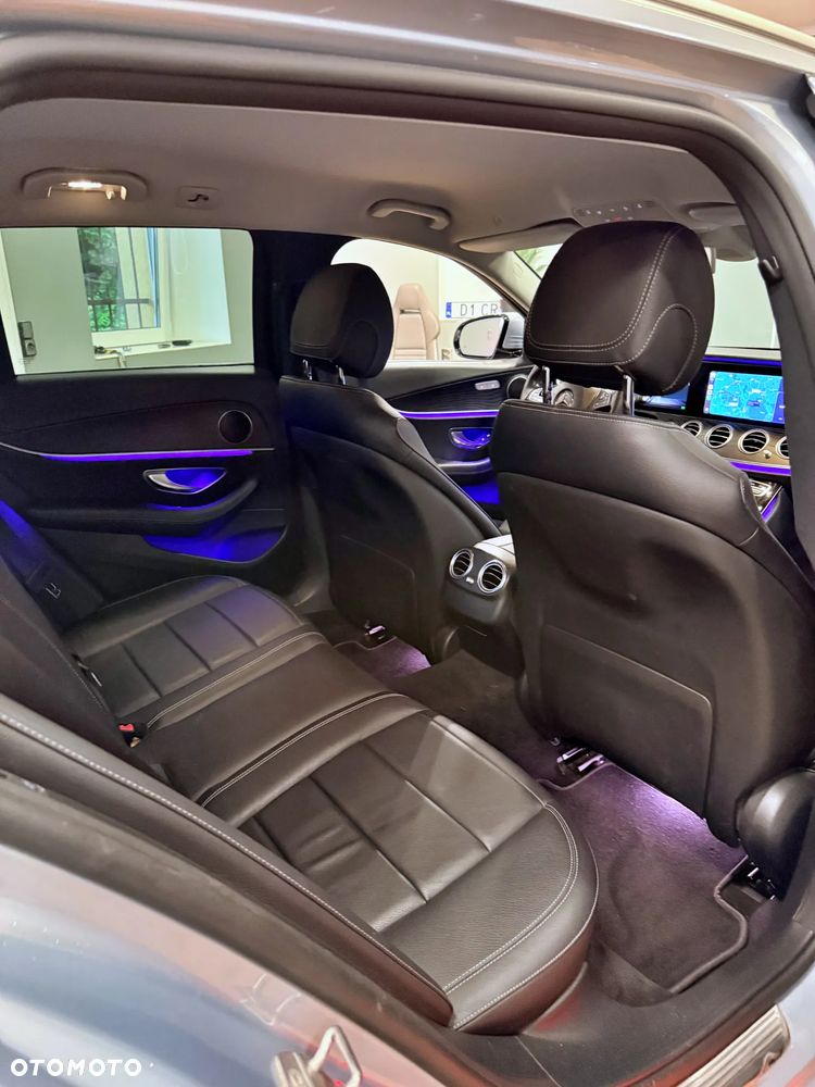 Mercedes-Benz Klasa E 220 d 4-Matic All-Terrain - 27