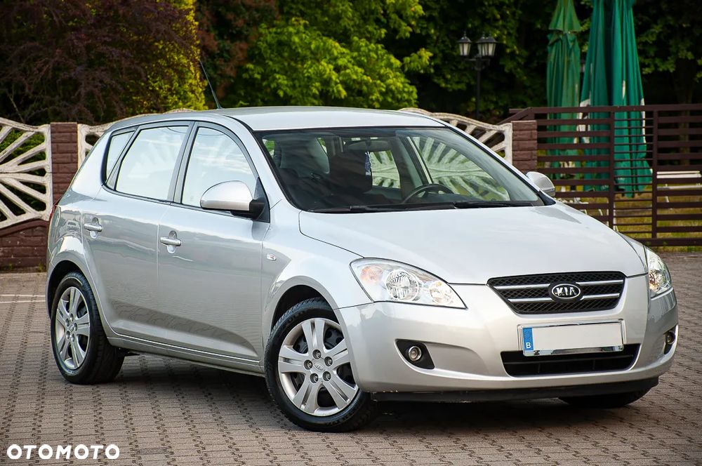 Kia Ceed 1.4 Comfort + - 7