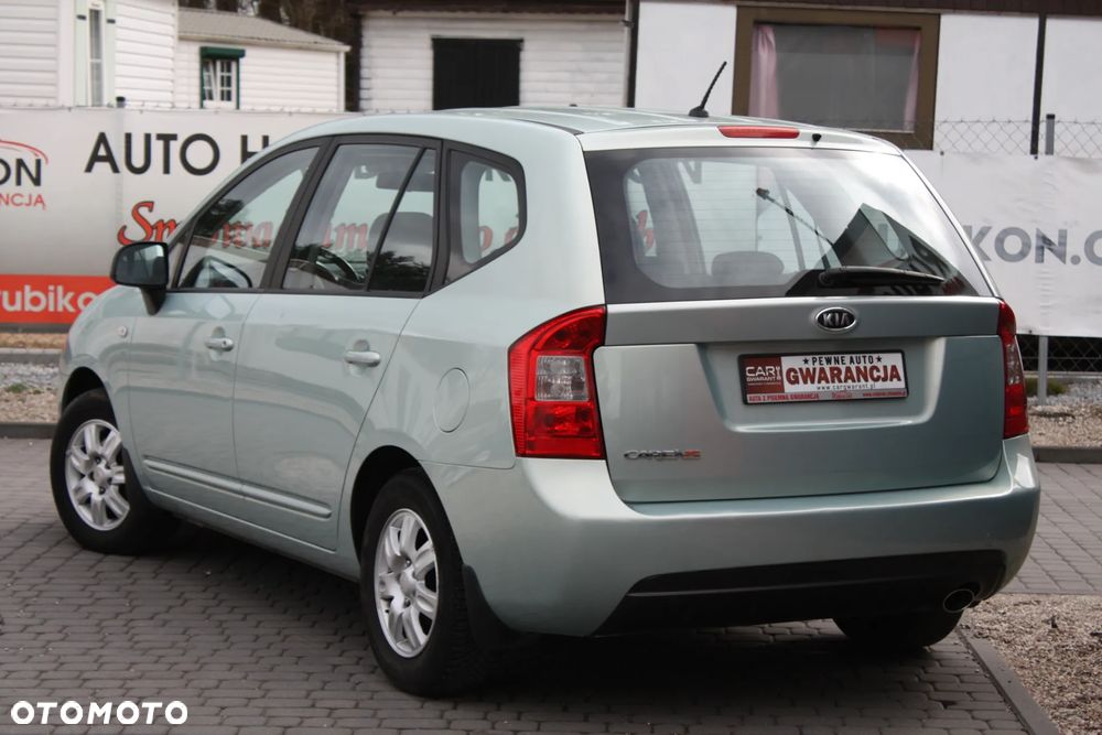Kia Carens 2.0 CVVT LX - 27