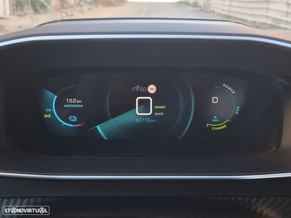 Peugeot e-2008 50 kWh GT Pack - 8