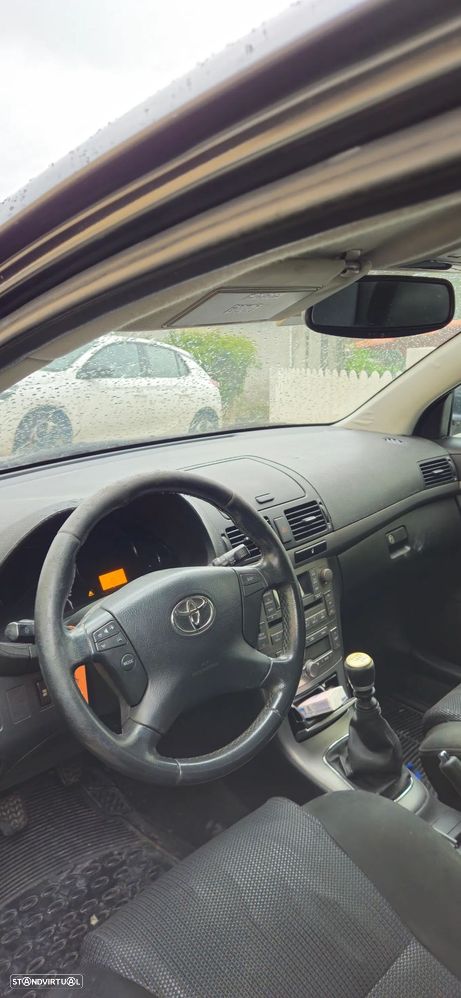 Toyota Avensis SW 2.0 D-4D Sol - 10