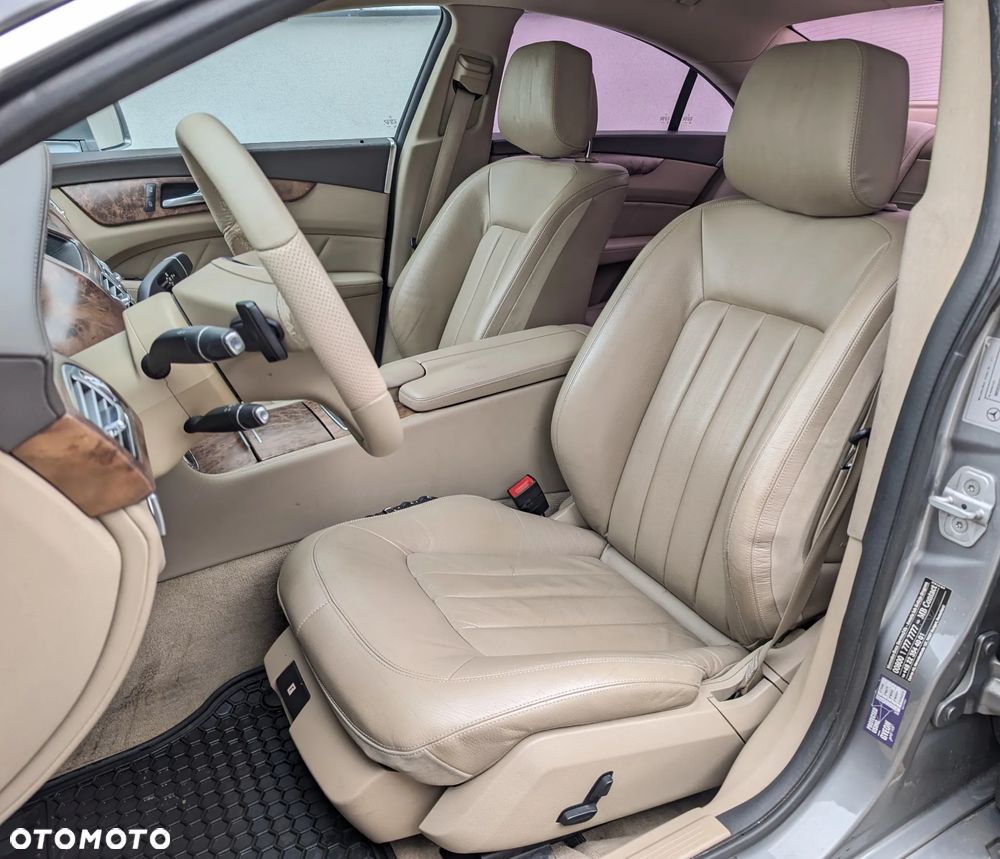 Mercedes-Benz CLS 350 CDI 4-Matic BlueEff - 6