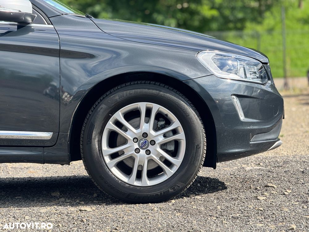 Volvo XC 60 D4 Geartronic Summum - 14