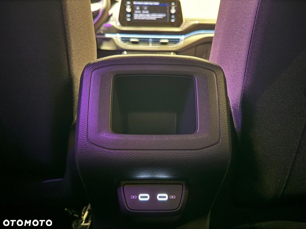 Volkswagen T-Cross - 21