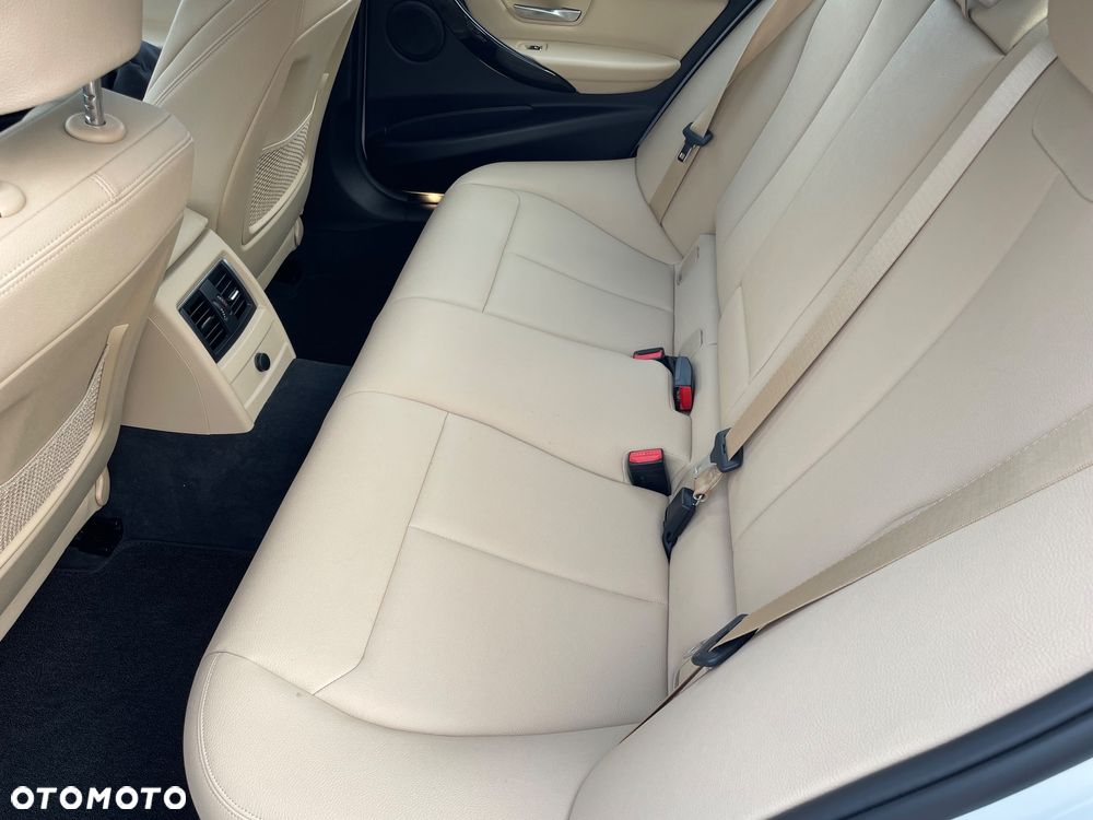 BMW Seria 3 - 15