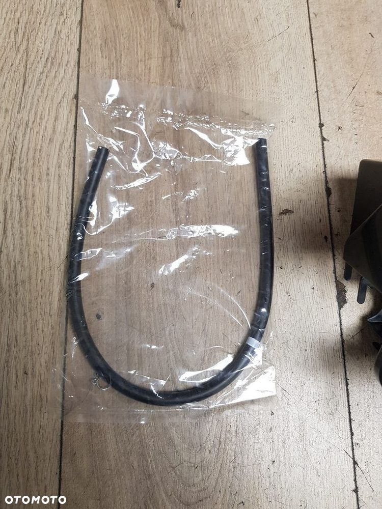 Skrzynka akumulatora Honda PCX125  81320-KWN-306 - 12