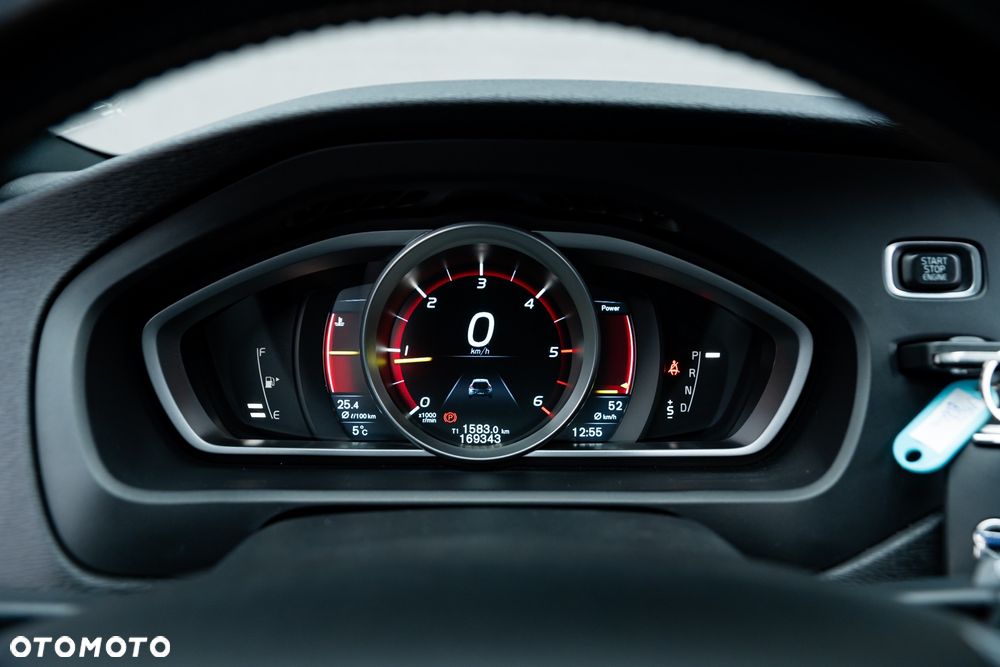 Volvo V40 D4 Geartronic RDesign - 30