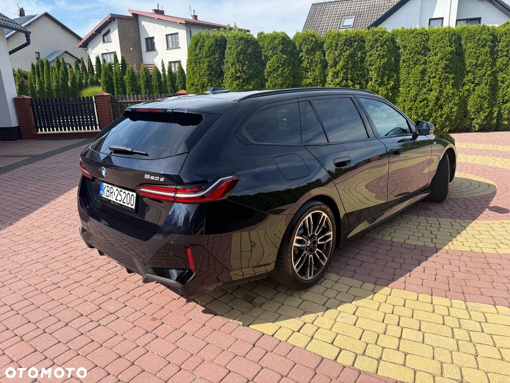 BMW Seria 5 520d xDrive - 12