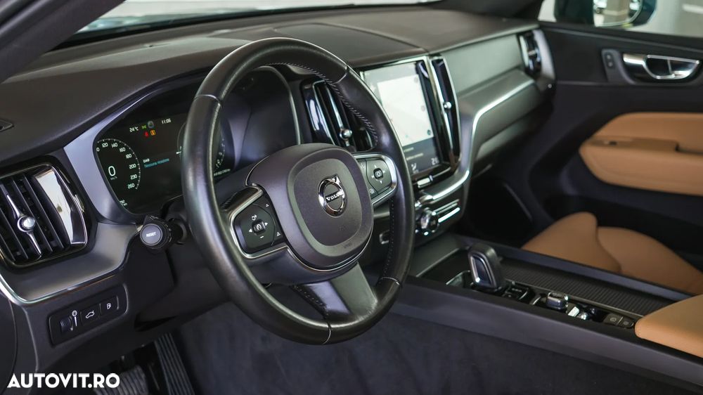 Volvo XC 60 T8 Twin Engine AWD Momentum - 20