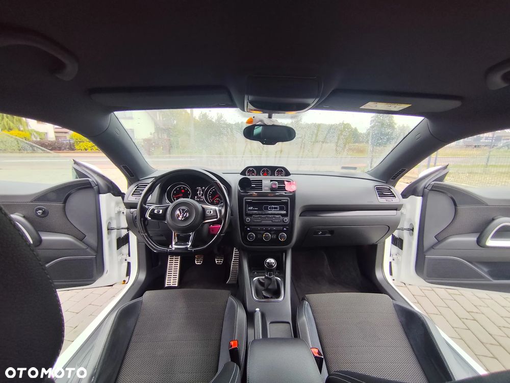 Volkswagen Scirocco 1.4 TSI BMT Perfectline - 11